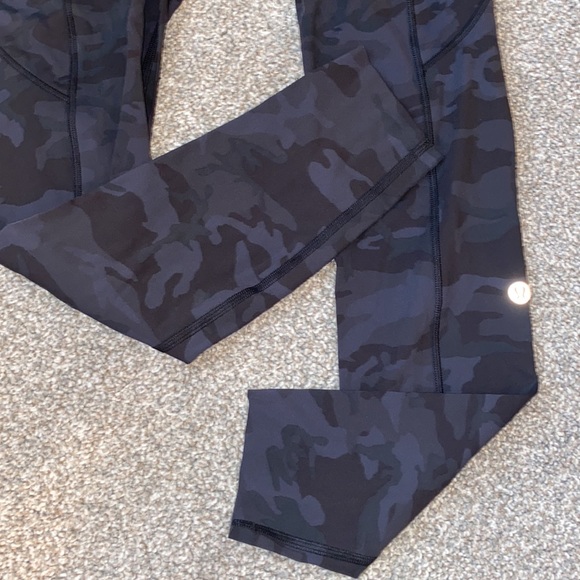 Lululemon Fast and Free leggings - Picture 3 of 3